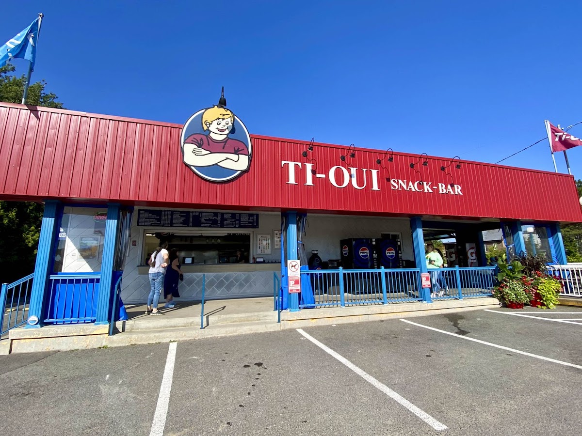 Ti-Oui Snack Bar